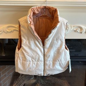 Cozy Reversible Puffer Vest Sleeveless Jacket Womens XL Beige Tan Trendy New